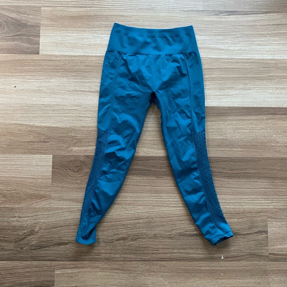 Fabletics leggings with laser detailing